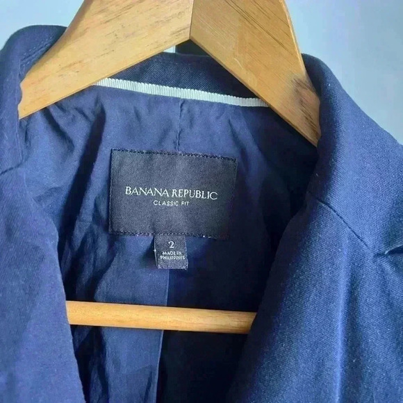 Banana Republic navy blue blazer - Picture 3 of 3